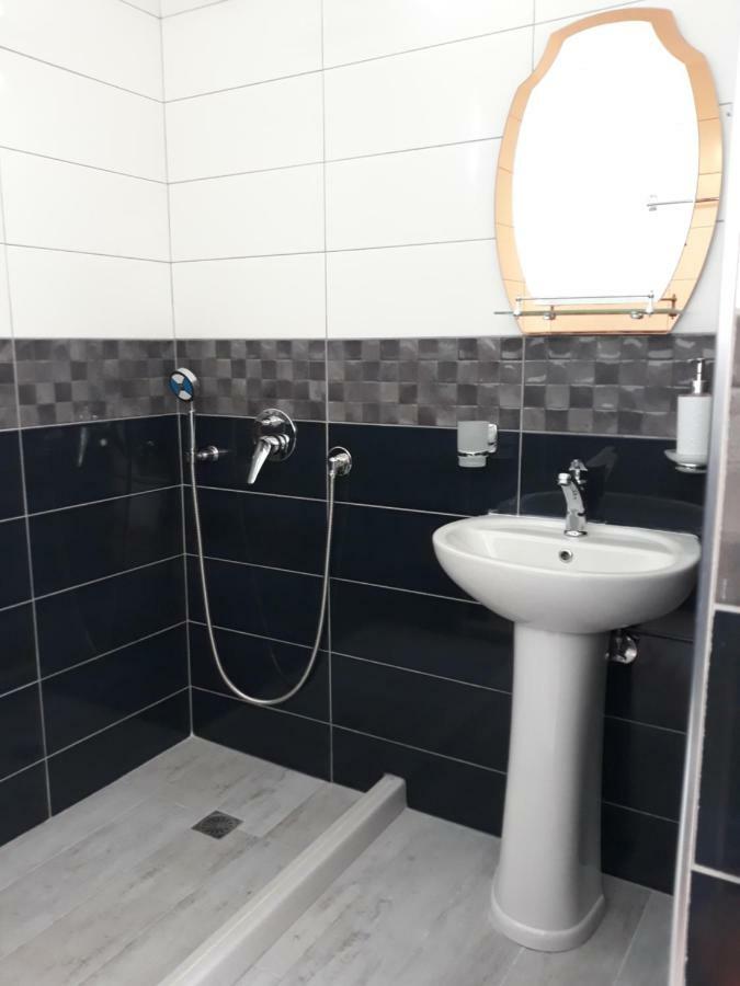 Beleris Rooms Himara Kültér fotó